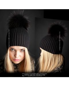 Beanie - XXL Black Raccoon pom