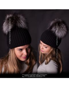 Beanie - XXL Silver Fox pom