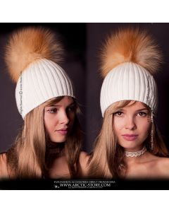 Beanie - XXL Gold Fox pom
