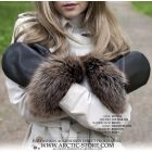 Mittens trimmed with L'or Noir fox